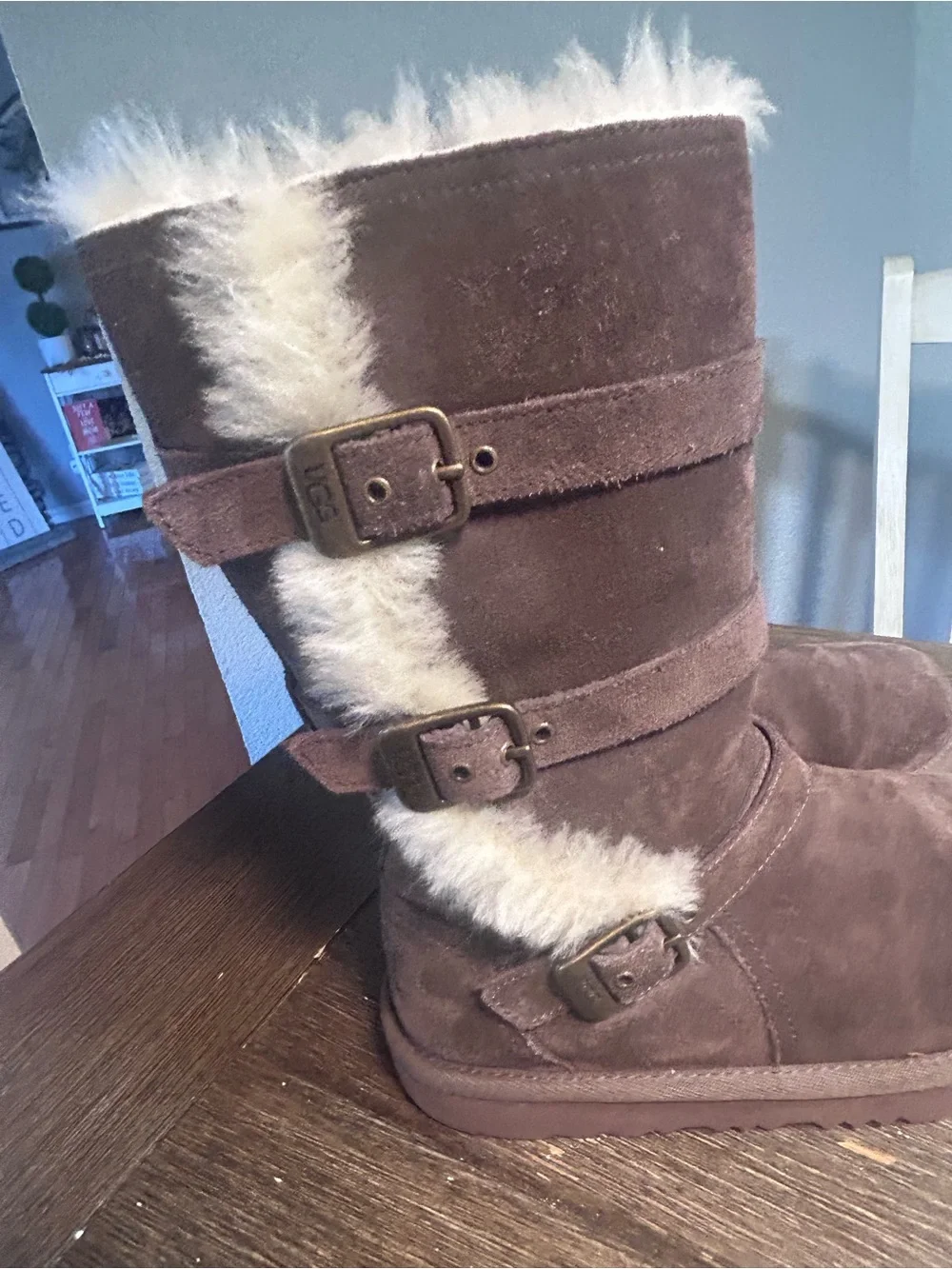 UGG Maddi II boots size 2